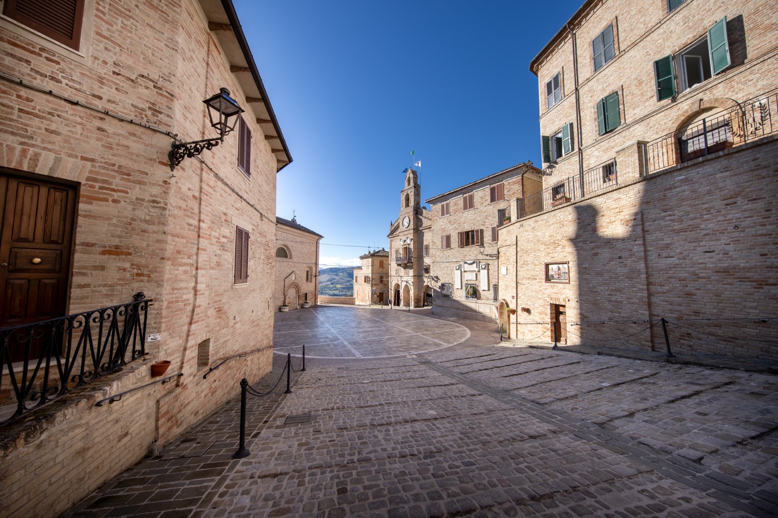 Staden Montedinove i östra Italien.