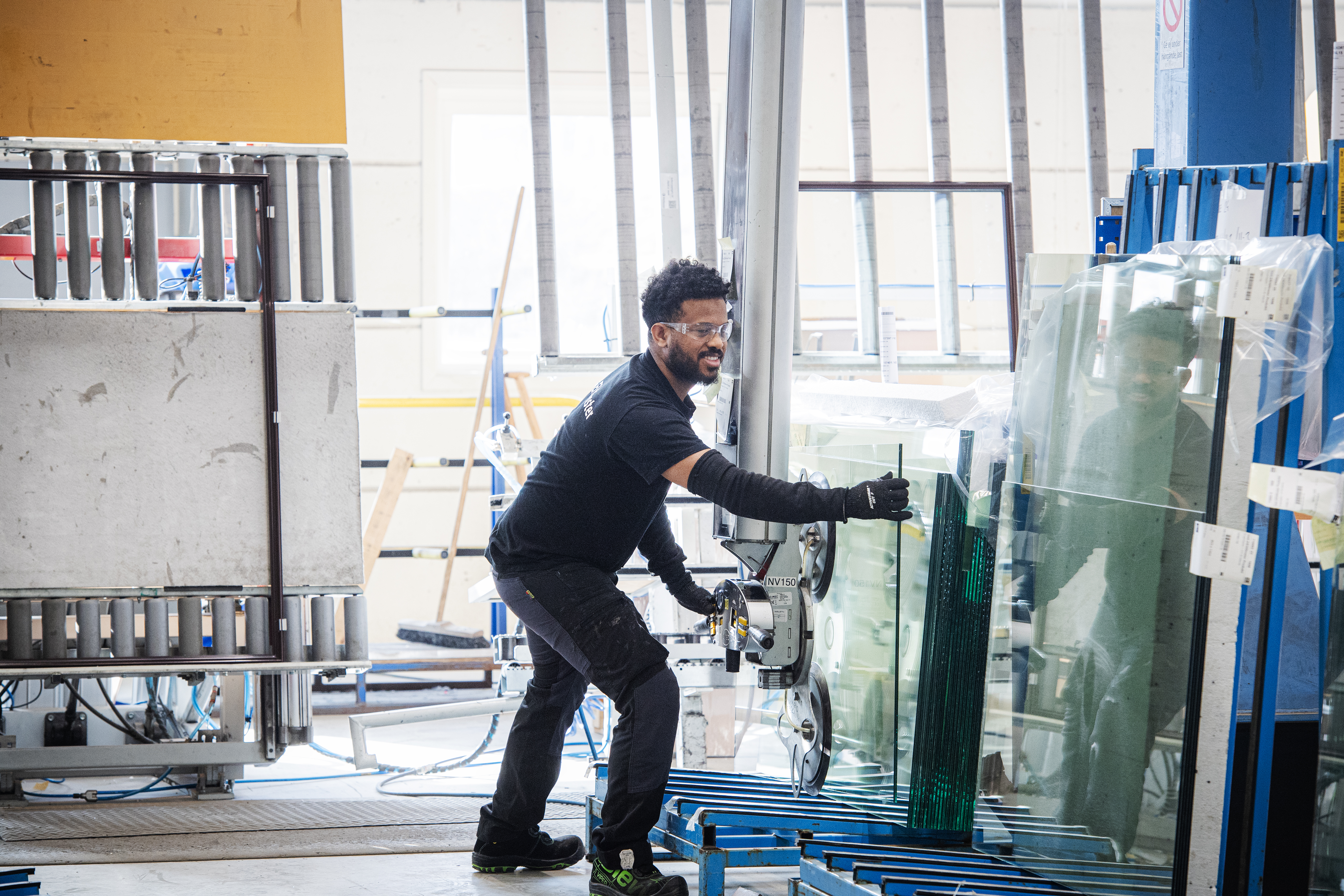 Produktionsmiljö i Elitfönsters fabrik i Vetlanda. /Foto: Anna Hållams