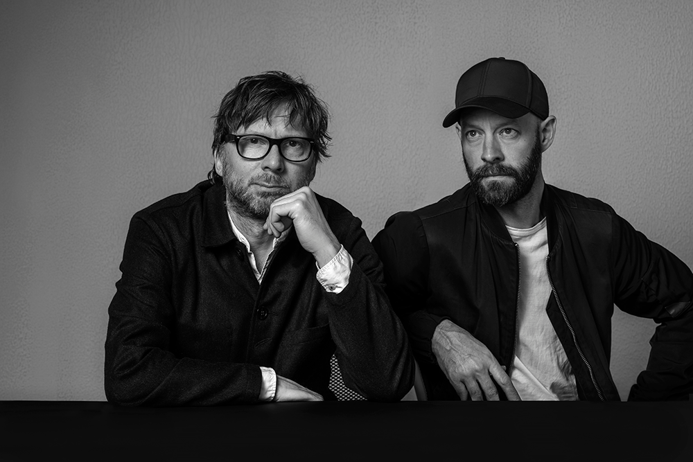 Chris Martin/Magnus Elebäck, Massproductions.