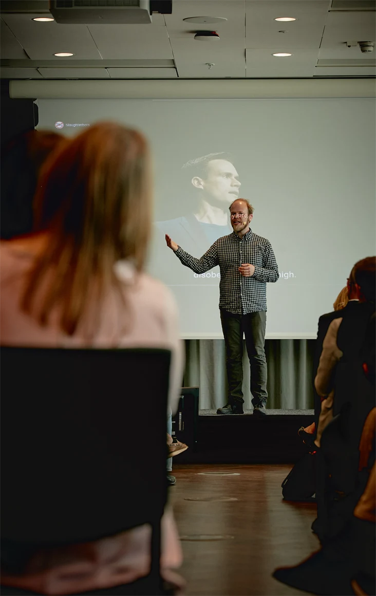 Fredrik Löfgren, AI-forskare/robotnörd - TMF:s årsmöte 2024.