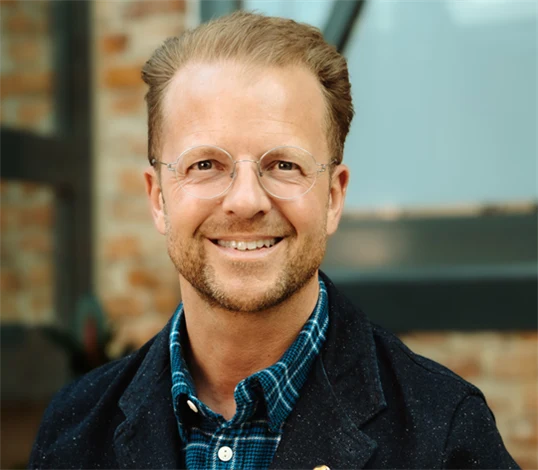 Johan Åström, vd på Elitfönster.