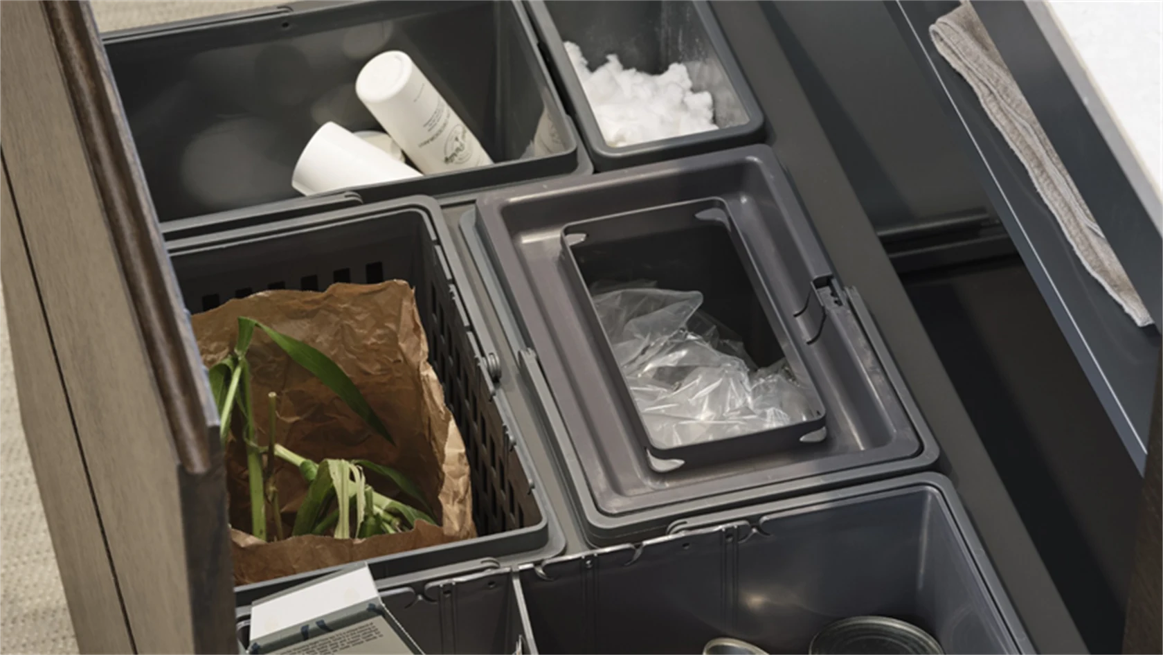 Exempel på källsortering.