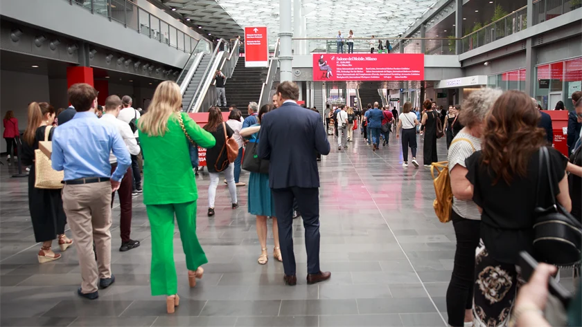 Salone del Mobile - möbelmässan i Milano, entrén.