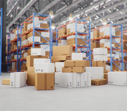 Förpackningar i en fabrikslokal.